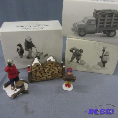 lot 142 image: Snow Village Accessories
