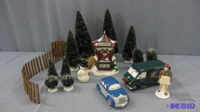 lot 147 image: Snow Village Accessories