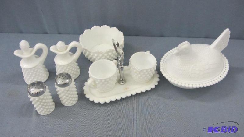 lot 180 image: Vintage Milk Glass