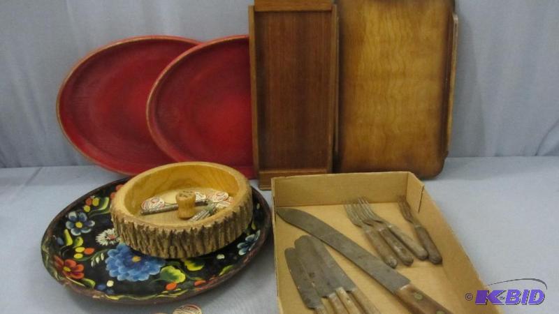 lot 187 image: Vintage Tableware, Pure Milk Caps