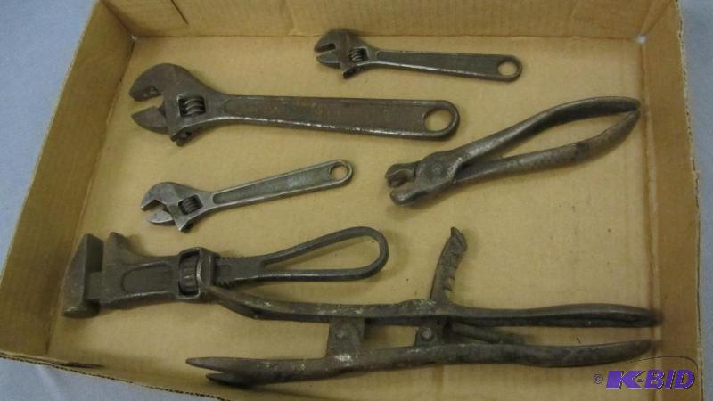 lot 199 image: Vintage Tools