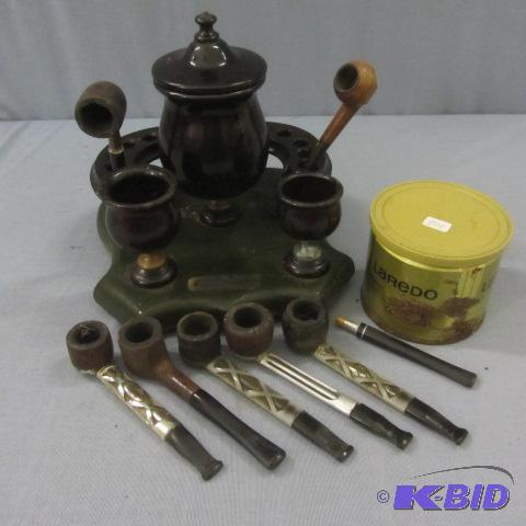 lot 21 image: Pipe Stand, Pipes