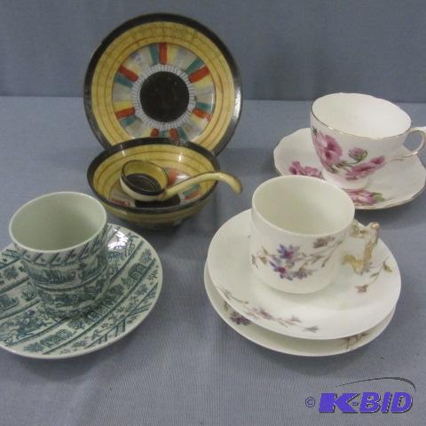 lot 39 image: Fancy Tea Cups