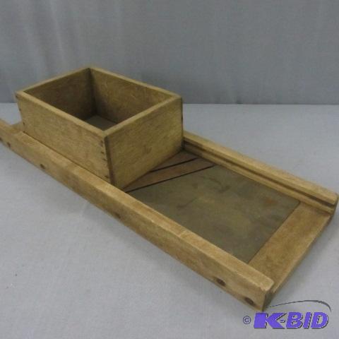 lot 47 image: Kraut Cutter