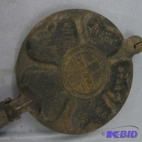 lot 52 image: Griswold Heart Star Iron