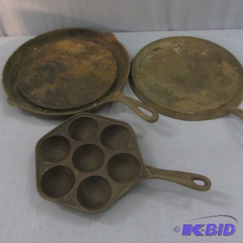 lot 59 image: Cast Iron Pans