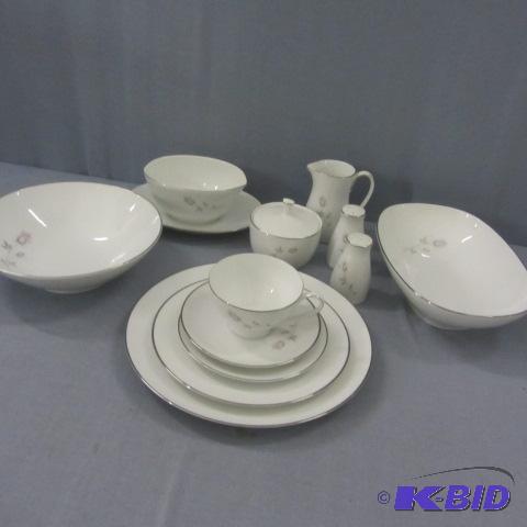 lot 95 image: Noritake China