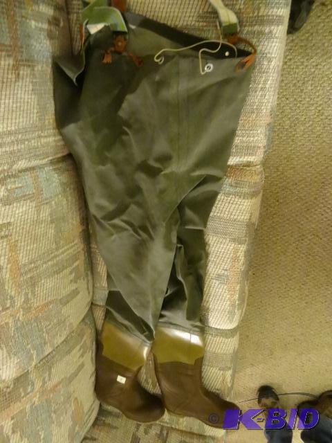 lot 196 image: Size 8 Waders...