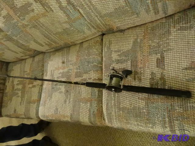 lot 198 image: Penn 209 M Finishing Reel with Peregrine trol...