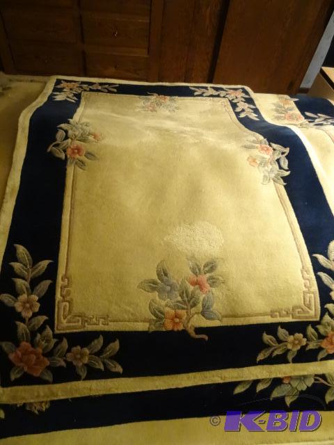 lot 224 image: 4 X 6 100% Wool Rug. Matches # 223...