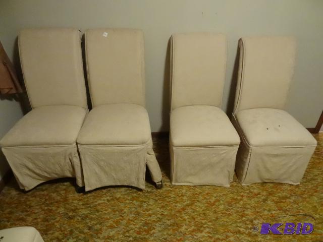 lot 232 image: 4 Matching Dining Room Chairs. 2 have Wheels ...