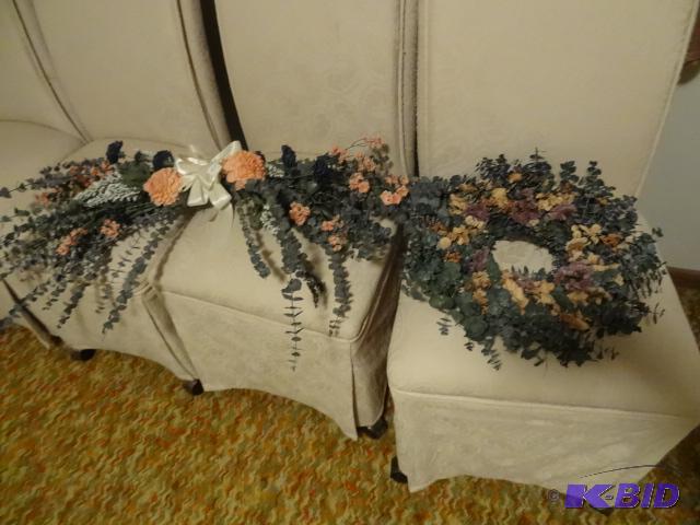 lot 233 image: 2 Decorative Wall Hanging Pieces. Eculyptus S...