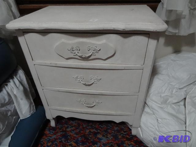 lot 244 image: Vintage Wood Dresser 3 Drawers 26 X 17 X 30...