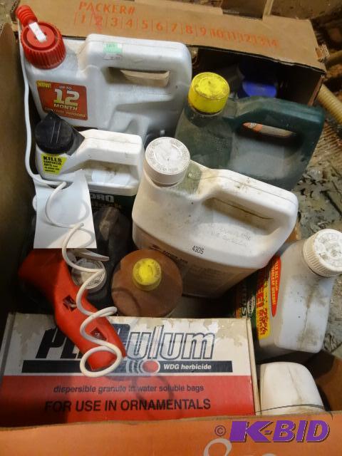 lot 26 image: Lots of Misc Lawn and Garden Chemicals...
