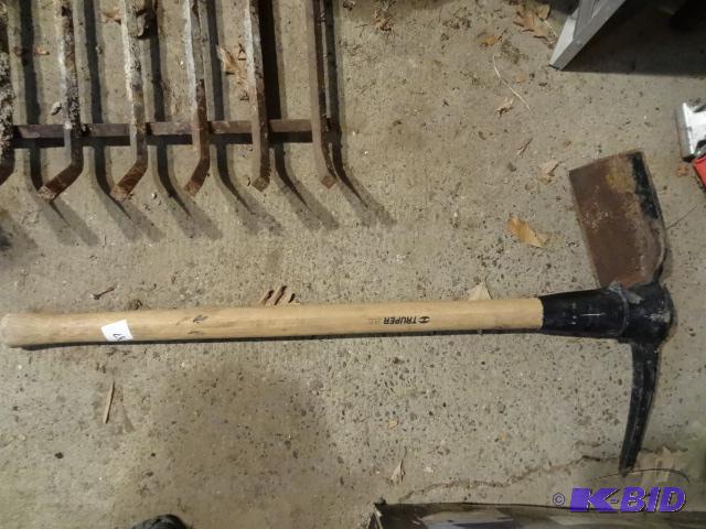 lot 37 image: Truper Pick Axe...