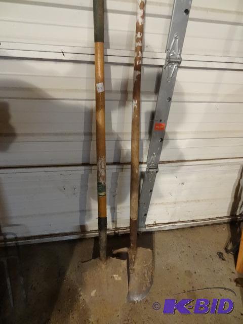 lot 44 image: 2 Spade Shovels...
