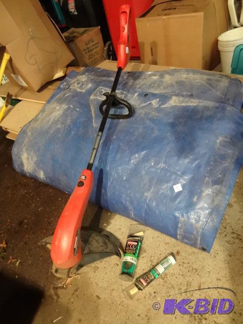 lot 51 image: Craftsman Weed Whip 120 Volt...