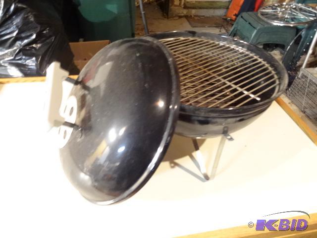 lot 55 image: Portable Charcoal Camp Grill...