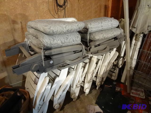 lot 6 image: Patio Furniture Set. 6 Folding Chairs. 1 Tabl...