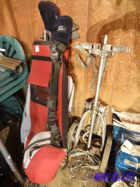 lot 61 image: Bob Foski Golf Bag with Womens Right Hand Clu...
