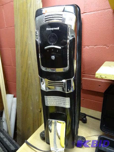 lot 76 image: Honeywell Oil Heater...