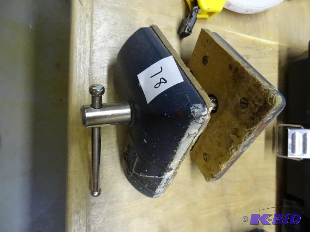 lot 78 image: Stanley Wood Vise...