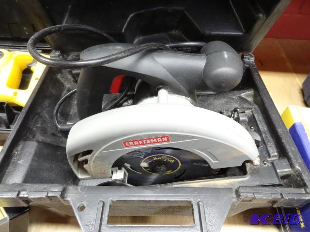 lot 82 image: Craftsman Circular Saw 7 14...
