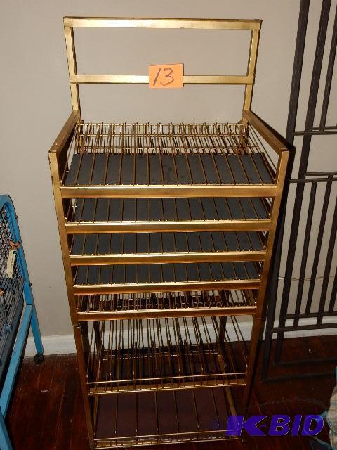lot 13 image: Metal display shelf