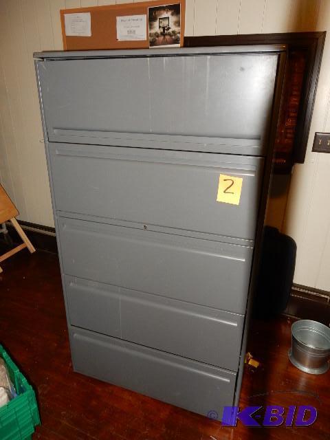 lot 2 image: Horizontal file cabinet