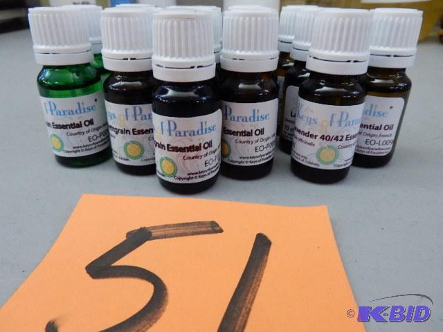 lot 51 image: Petitgrain Ess Oil, Lavender 4042 Ess Oil