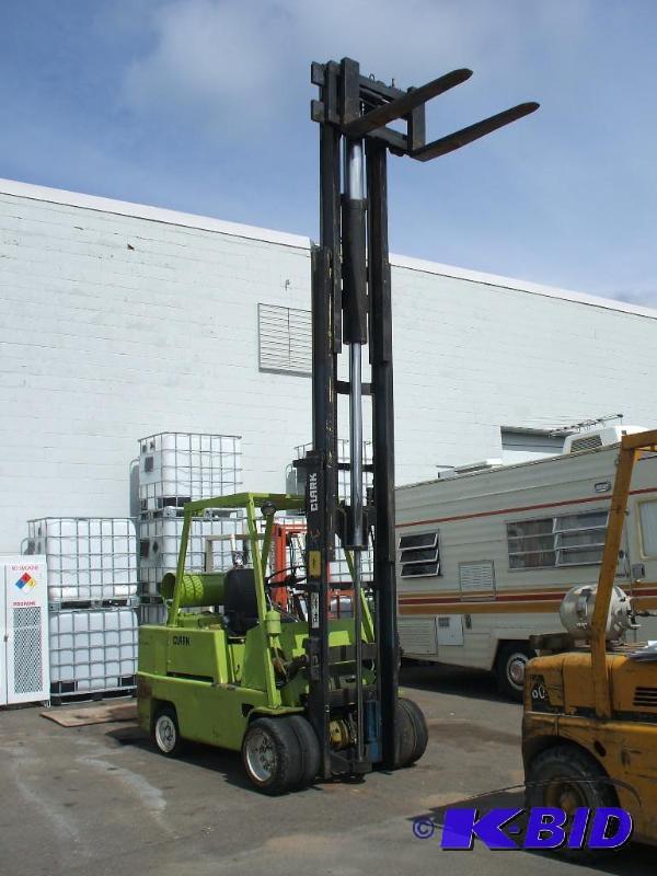 lot 5 image: Clark Forklift