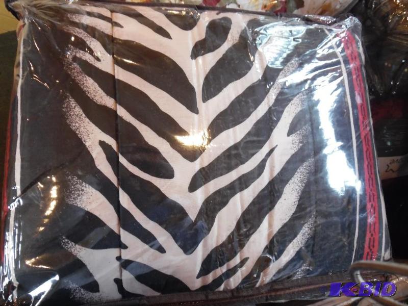 Comforter set