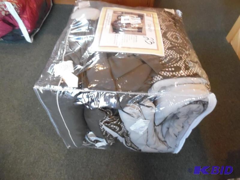 Comforter set