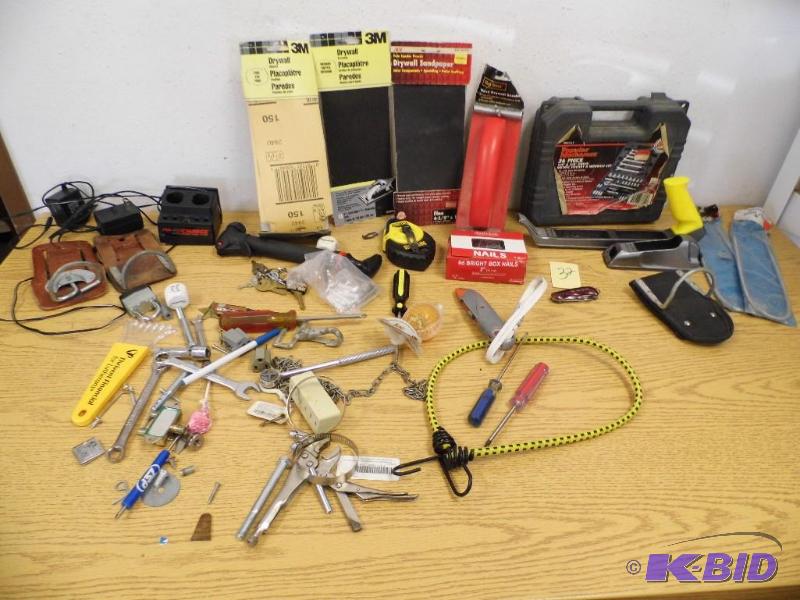 Tools & Hardware