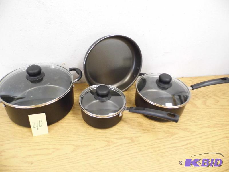 New 7 Piece Cookware Set