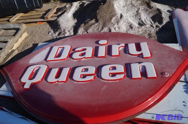 Dairy Queen Sign