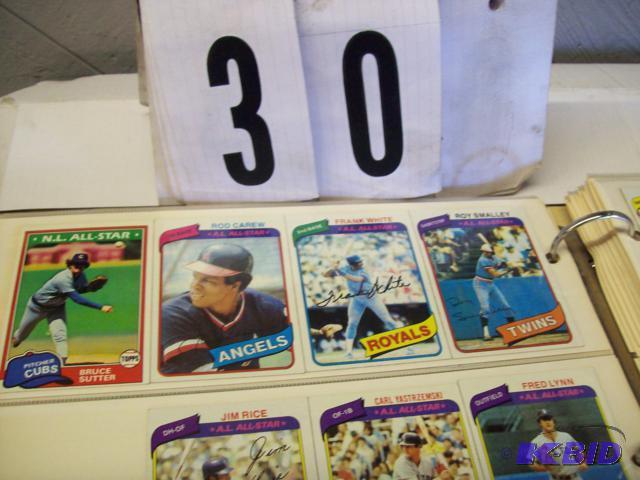 Book of 400 Vintage Baseball Cards&nbsp inc...