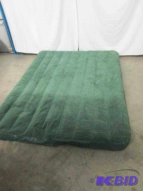 Intex Comfort Rest Queen Airbed w Pump