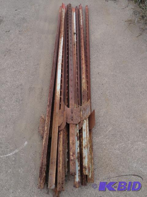 lot 10 image: Ten 6 steel fence post...