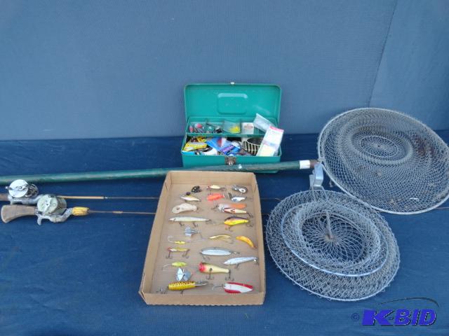 lot 101 image: Assortment of fishing tackle and spinners, ro...