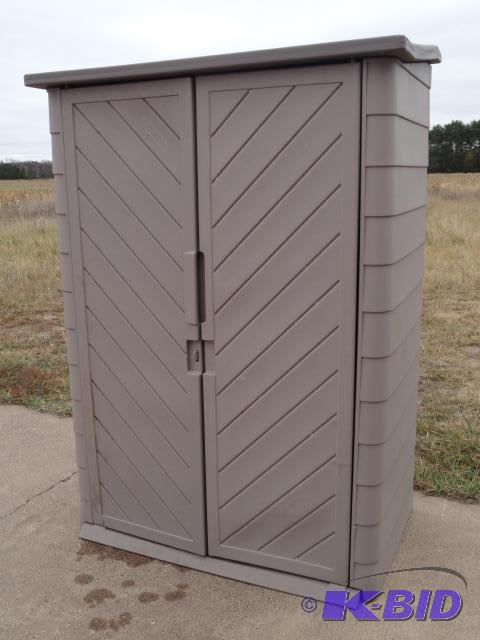 lot 11 image: Contico poly Megashed with double door, shelf...