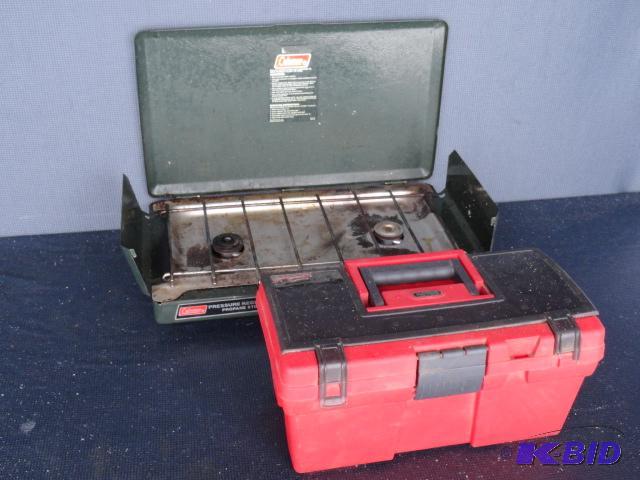 lot 142 image: Coleman propane stove with Keter organizer- o...