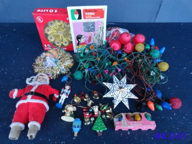 lot 176 image: Early Christmas items, 10 Lite Tree top, card...
