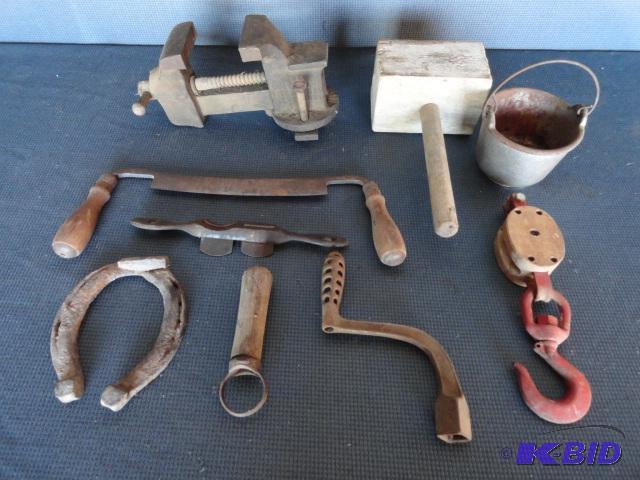 lot 215 image: Columbian vise, cast iron pot, draw knife, pu...