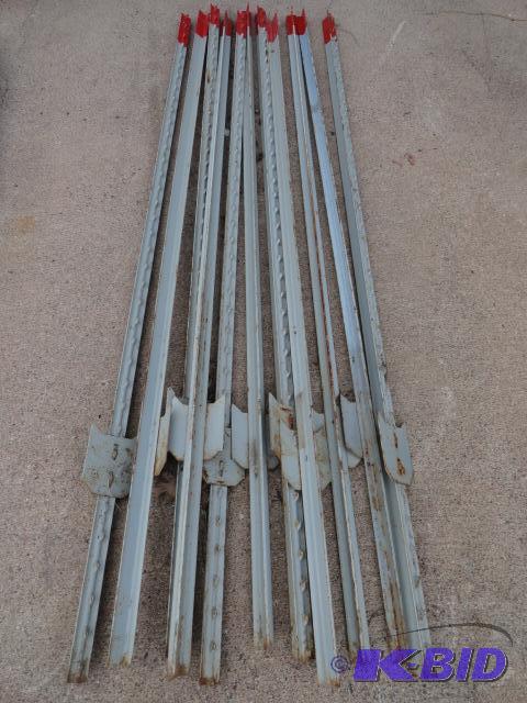 lot 31 image: Eleven 6 steel fence post, never used...