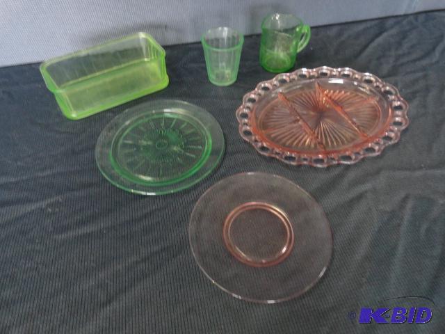 lot 43 image: Green and Pink depression glassware, green Ke...
