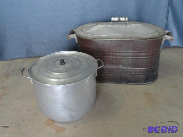 lot 49 image: Copper boiler and large aluminum pot...