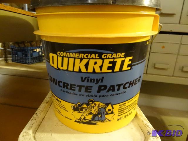 lot 103 image: 20 lbs of Vinyl Concrete Patch...