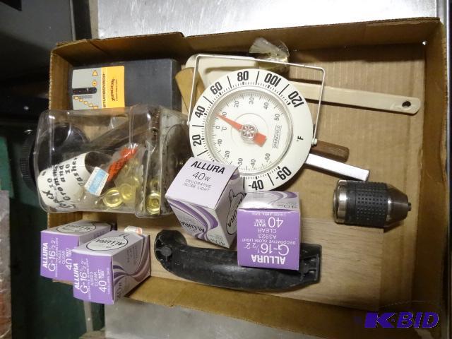 lot 123 image: Drill Chuck, Stud Sensor, Thermometer. 40 Wat...