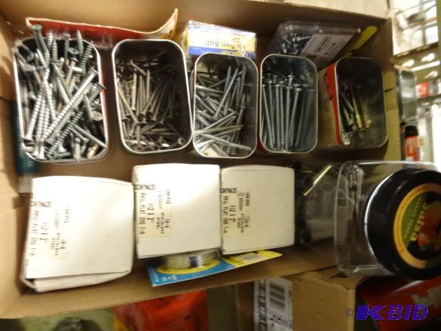 lot 148 image: Misc Hardware, Mostly Screws...